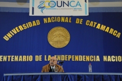 10-Jornadas-del-Bicentenario-conferencia-del-profe-Bazán-